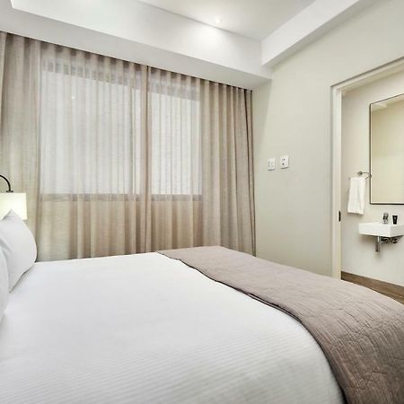 The Regency Apartment Hotel Menlyn Pretoria-Noord Buitenkant foto