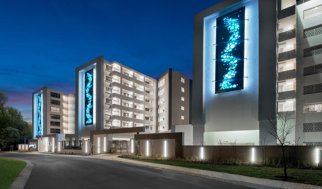 The Regency Apartment Hotel Menlyn Pretoria-Noord Buitenkant foto