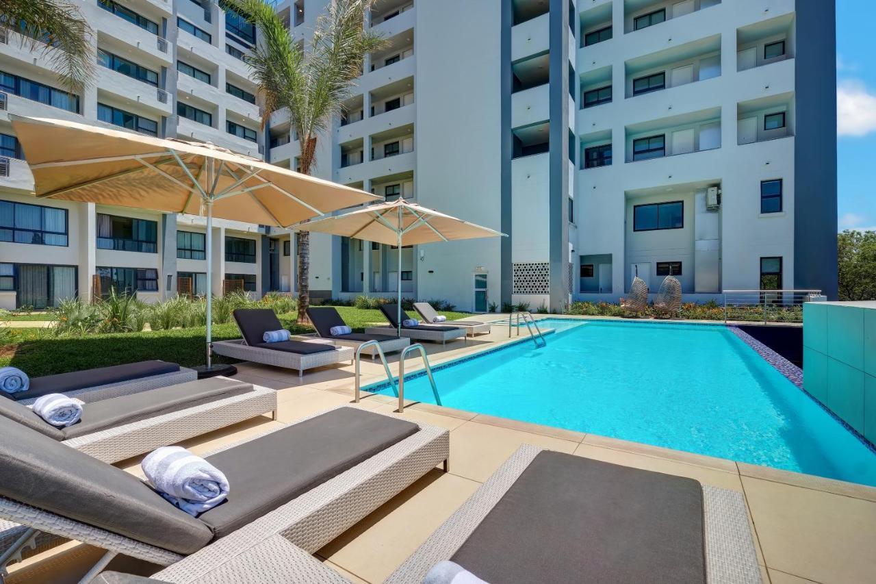 The Regency Apartment Hotel Menlyn Pretoria-Noord Buitenkant foto