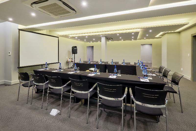 The Regency Apartment Hotel Menlyn Pretoria-Noord Buitenkant foto