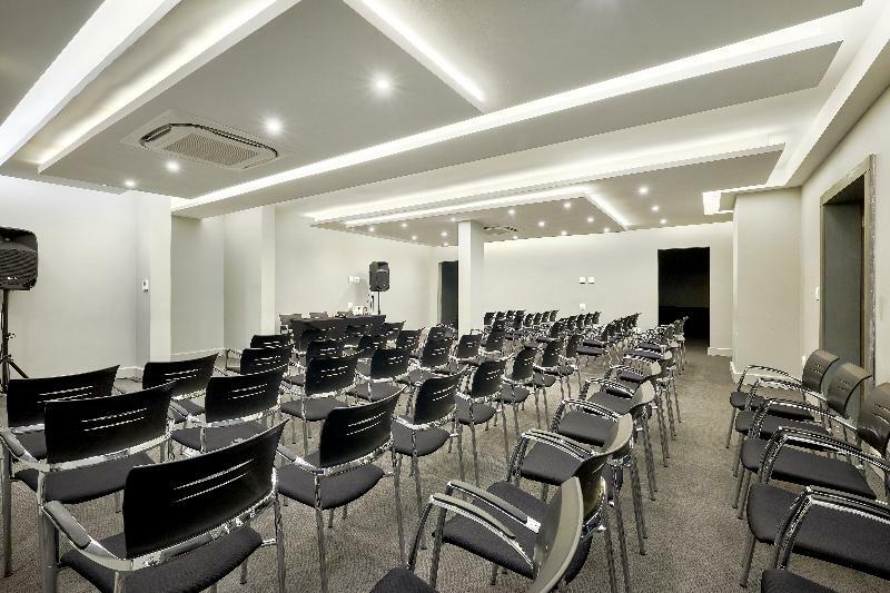 The Regency Apartment Hotel Menlyn Pretoria-Noord Buitenkant foto